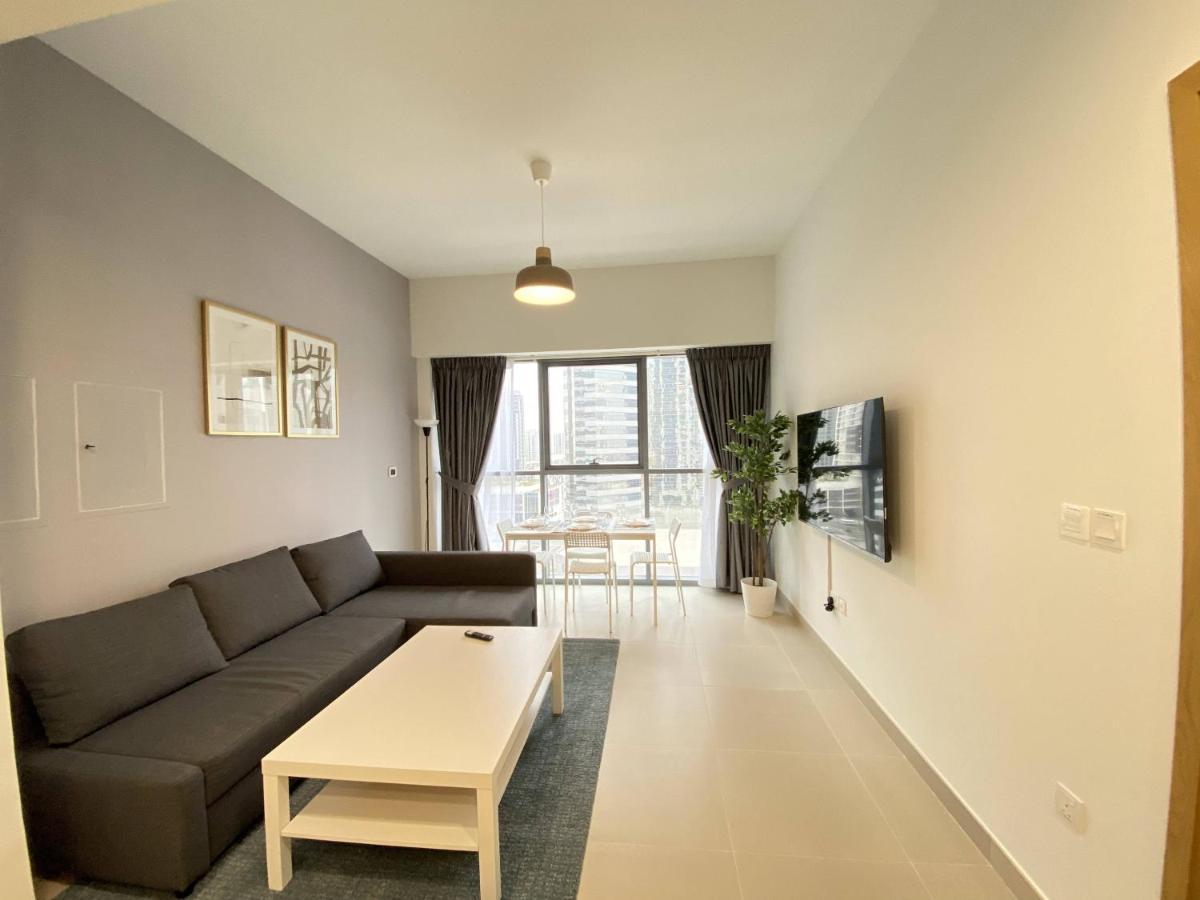 Lux Bnb Bellevue Tower Downtown Dubai Exterior foto