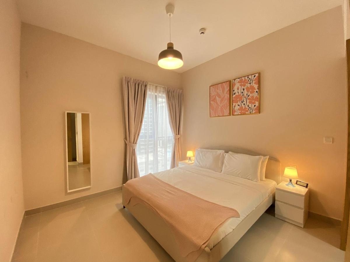 Lux Bnb Bellevue Tower Downtown Dubai Exterior foto