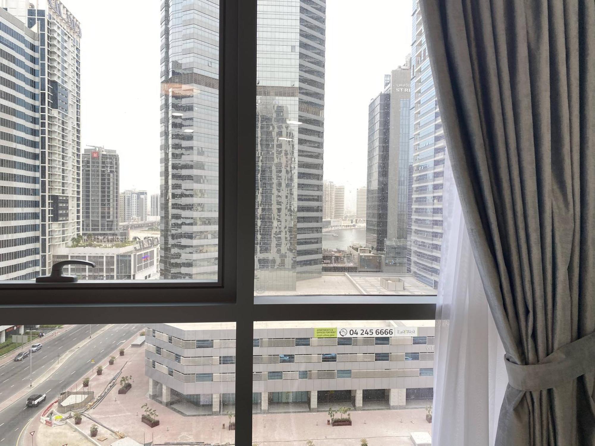 Lux Bnb Bellevue Tower Downtown Dubai Exterior foto